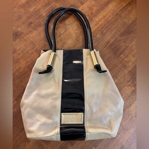 Badgley Mischka American Glamur Genuine Leather Extra Large Purse Retail $425